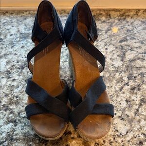 TOMS Black Strappy Wedge Sandals